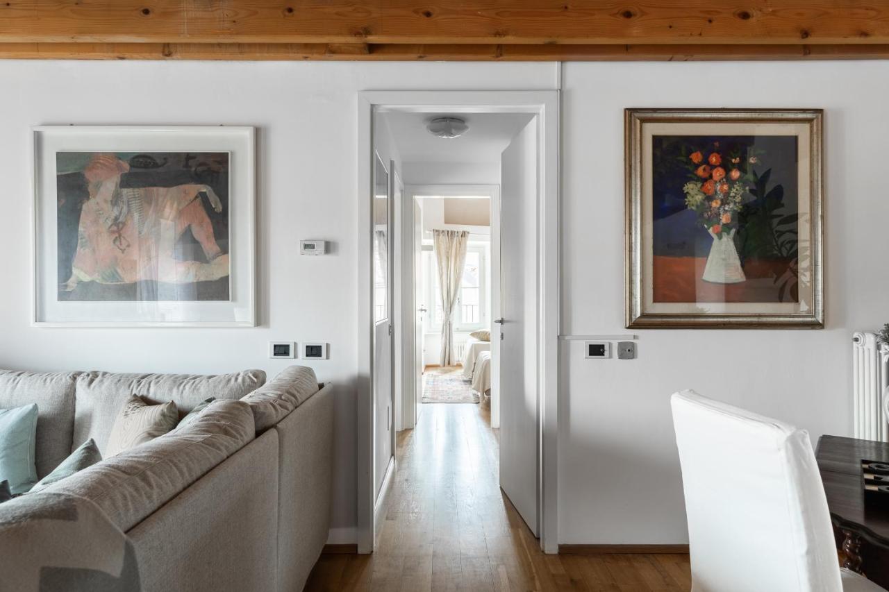 קומו A Casa Nuccia Mansarda By Holiday Solutions מראה חיצוני תמונה